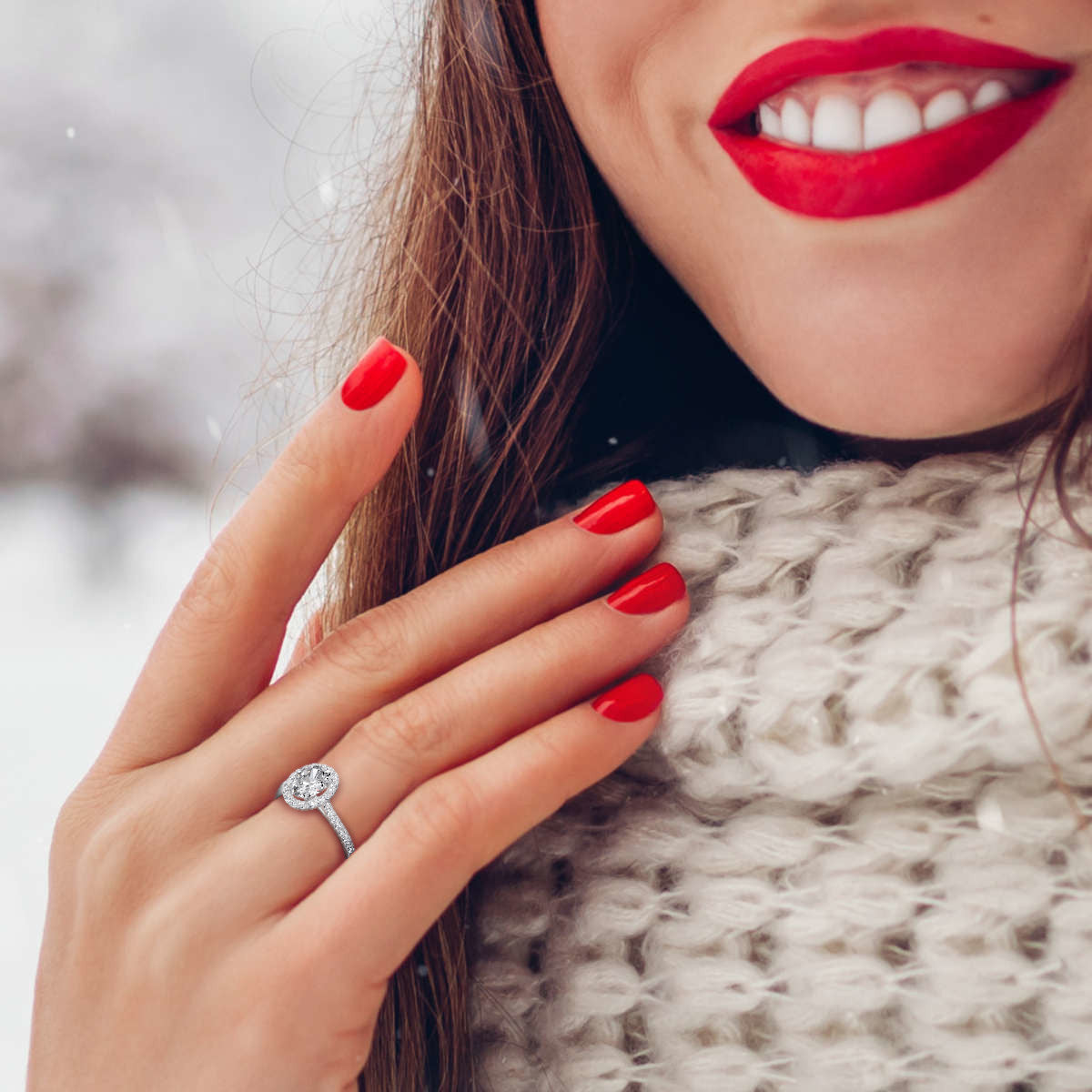 Franci engagement ring in white gold